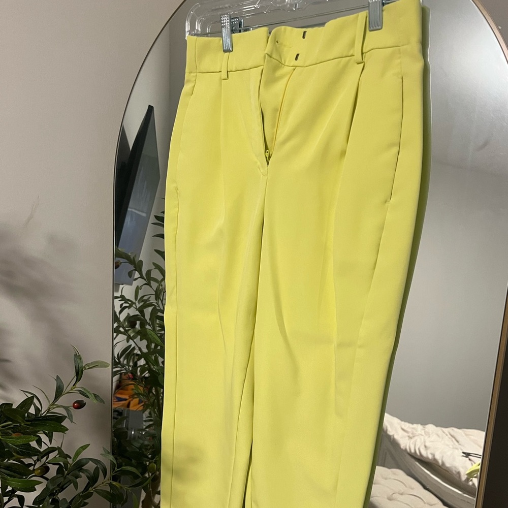 Express yellow ankle trousers